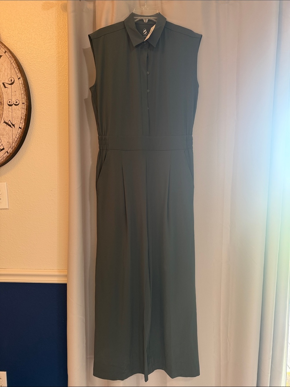 NWT Lou and Grey Sleeveless Collared Jumpsuit Romper in Olive Green